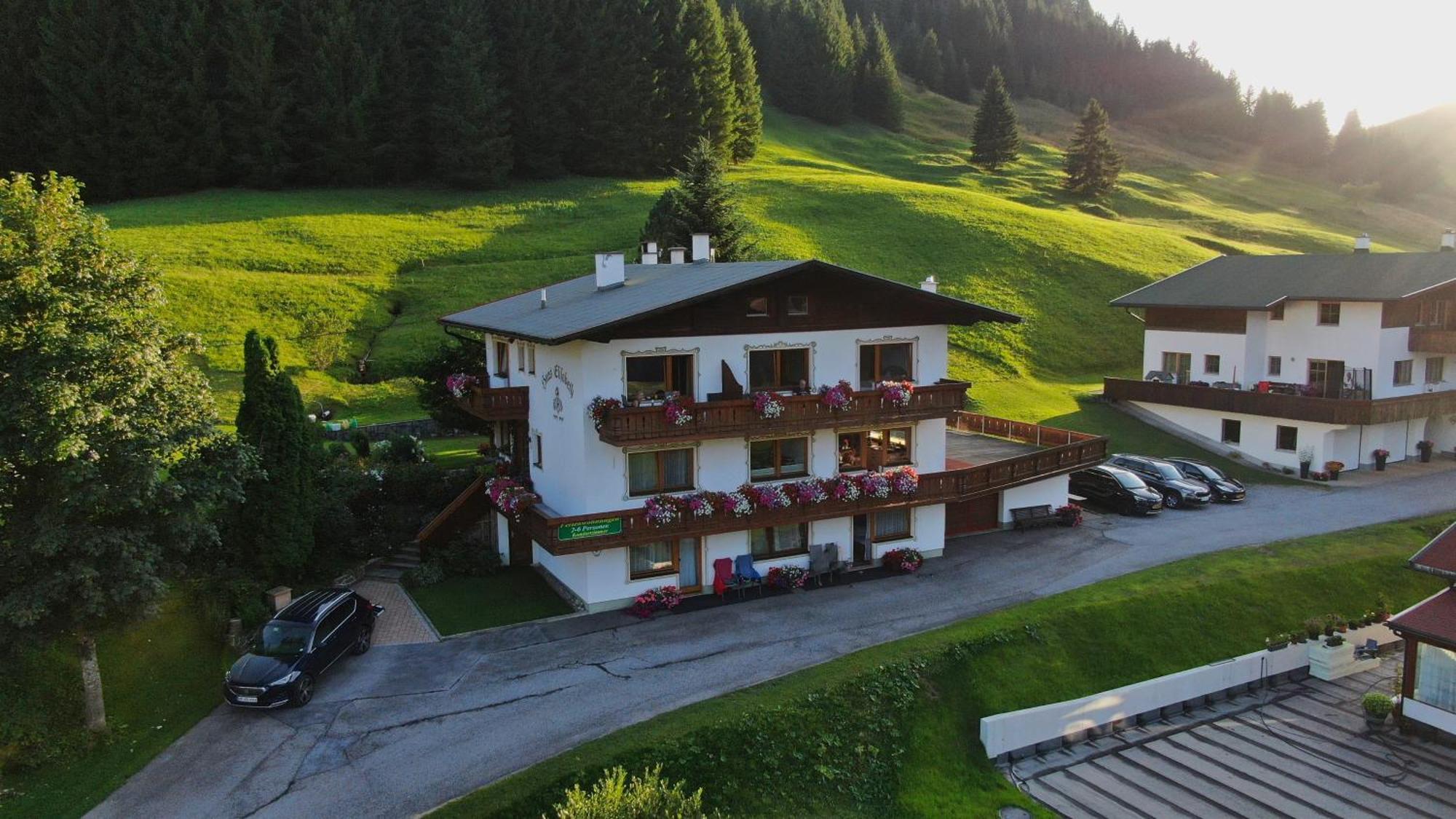 Ferienwohnung Haus Elisabeth Berwang Exterior foto